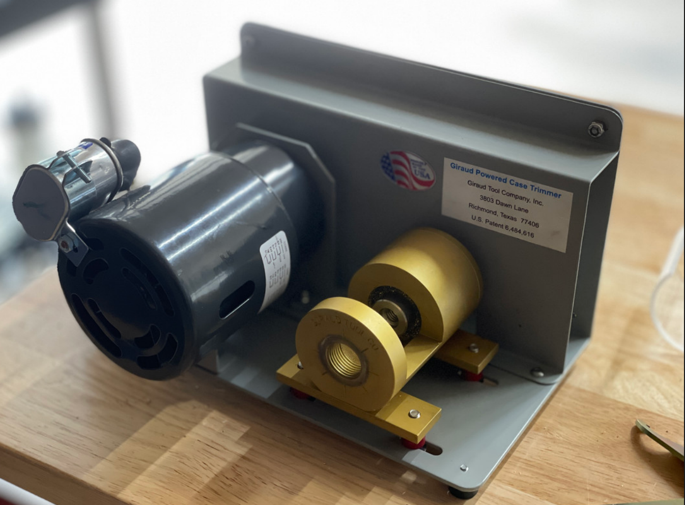 case trimmers for high-volume rifle reloading