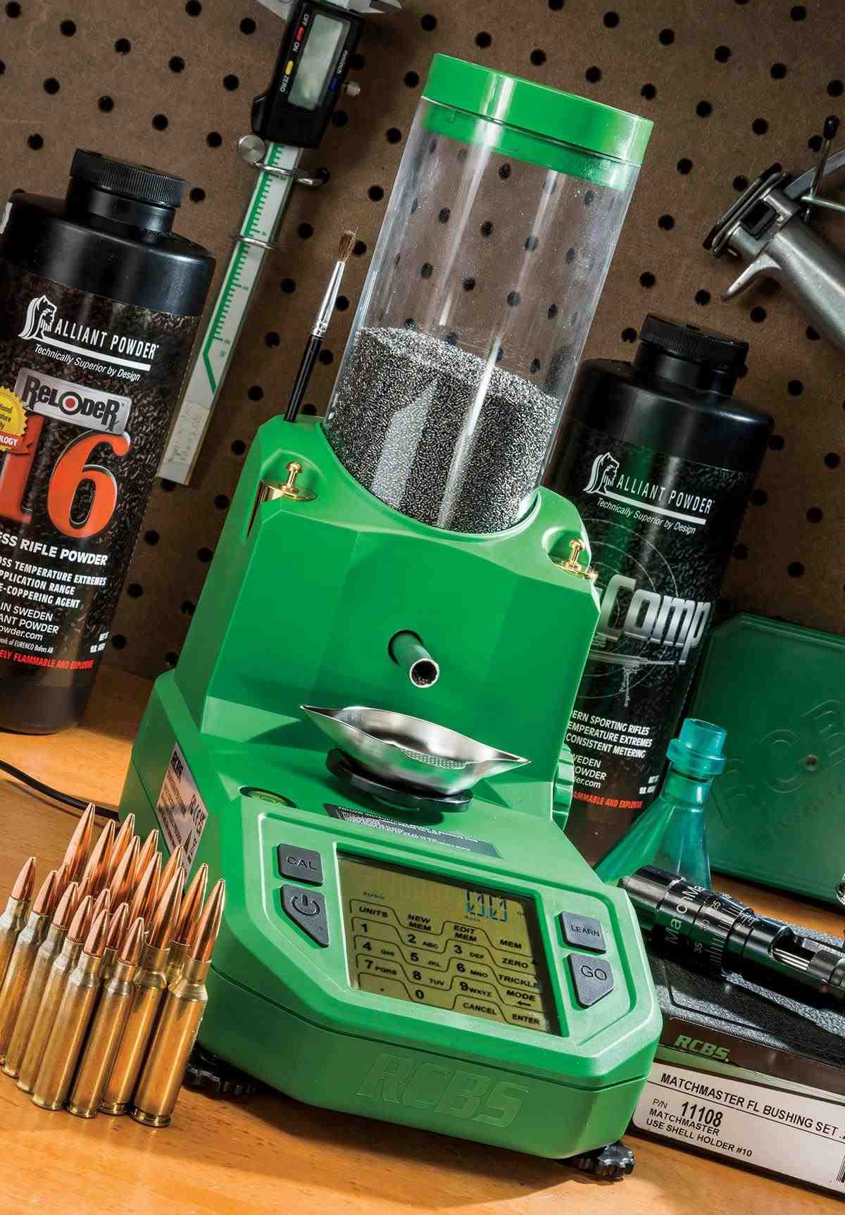 powder scales and dispensers for precision reloading