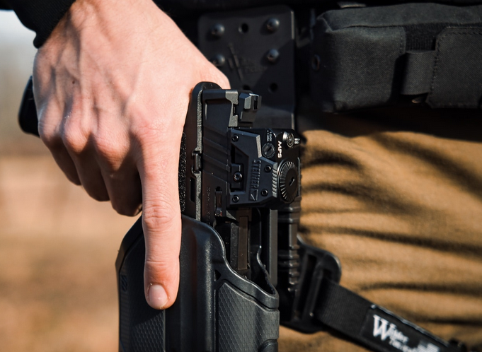 closed-emitter pistol red dots for duty use