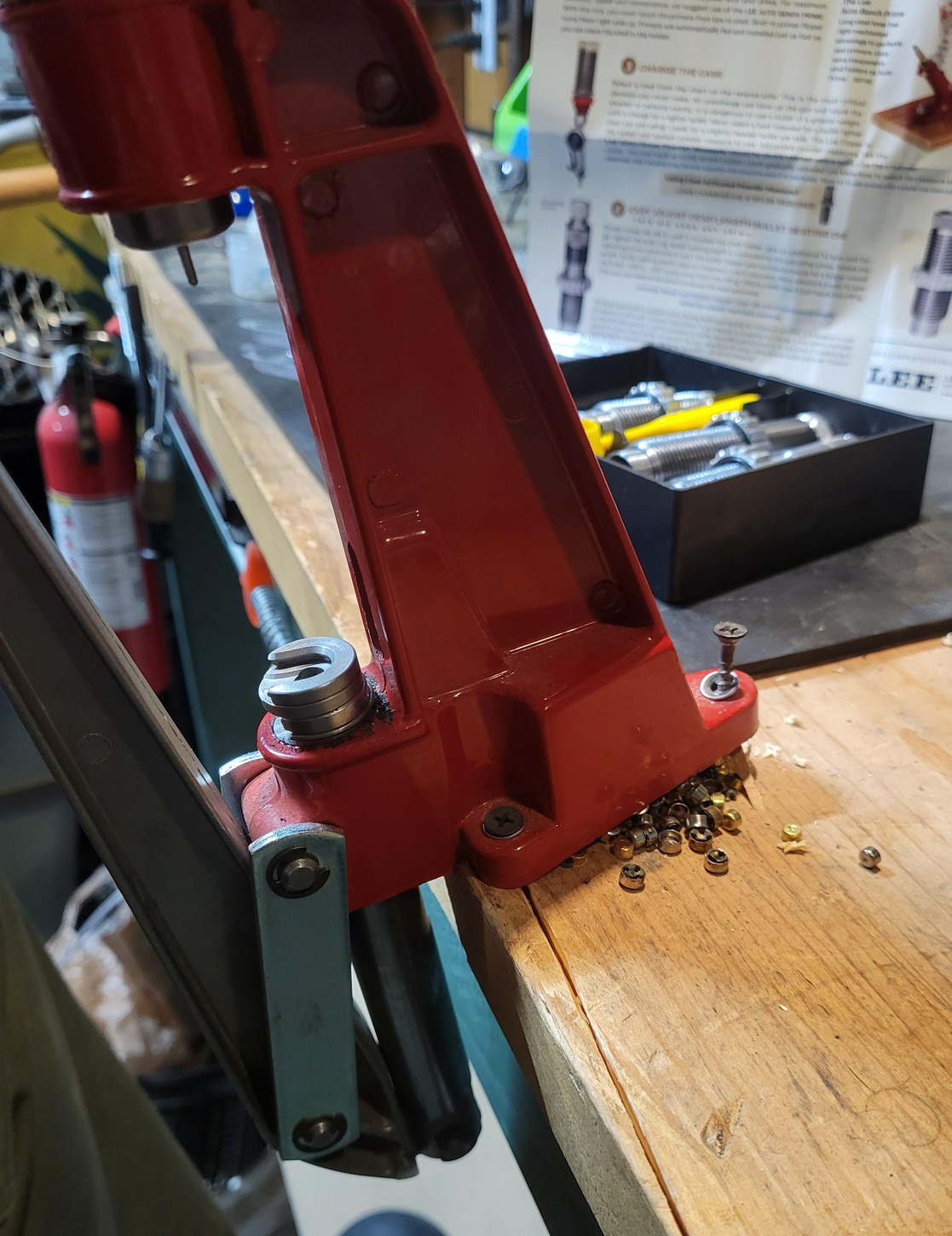 DIY reloading bench construction